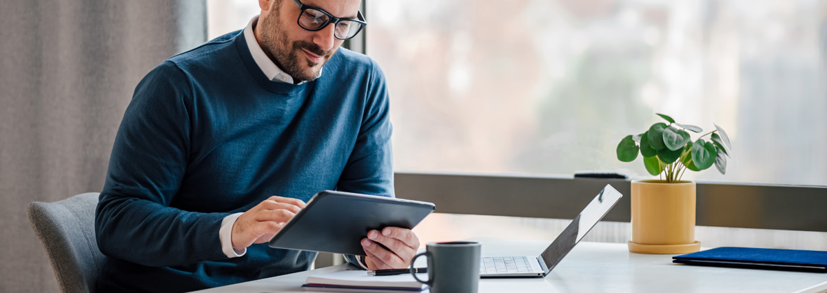 HTML Email Signature vs. Canva Email Signature: What's the Difference?